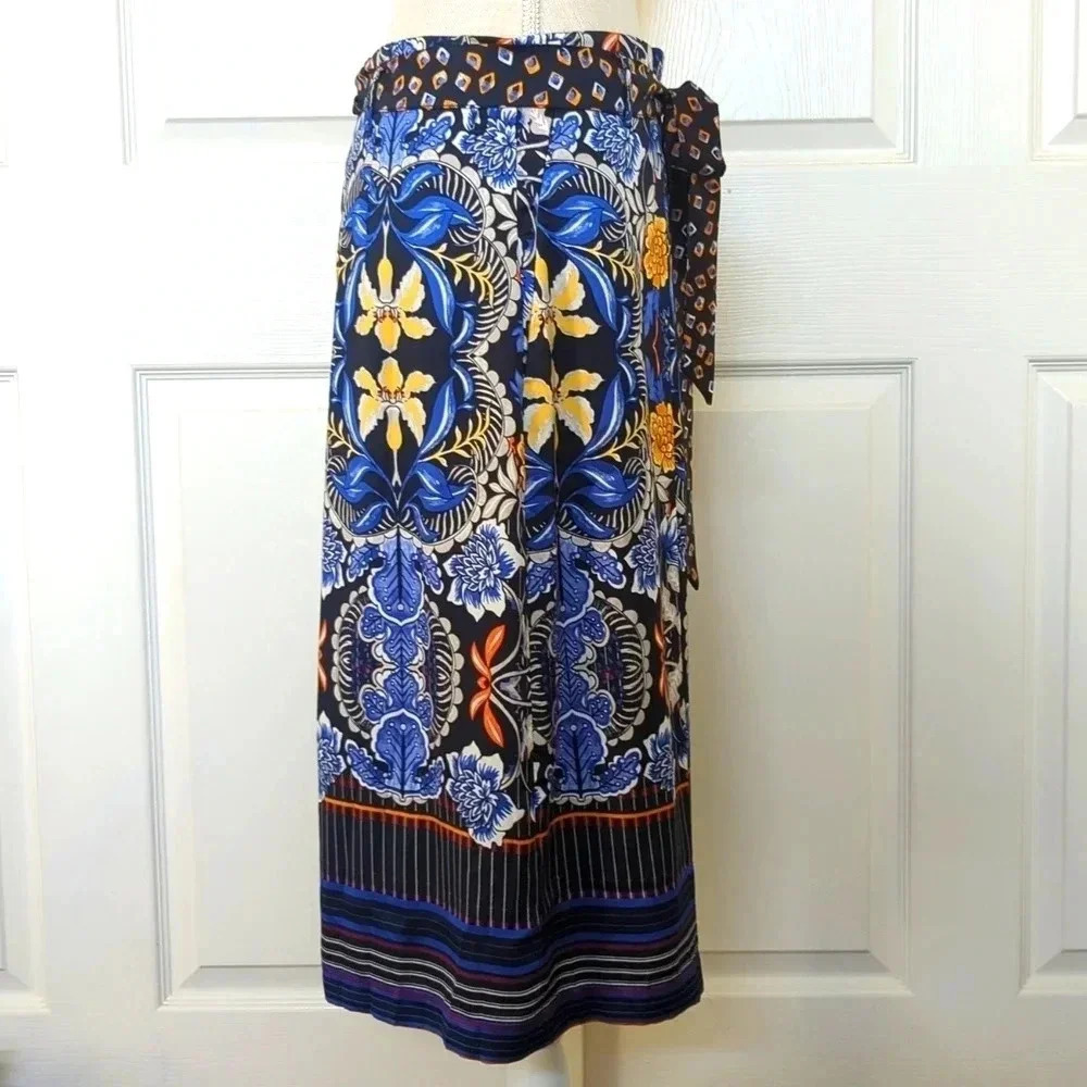 Autumn Dream Floral Pleated Skirt - Picture 3 of 8